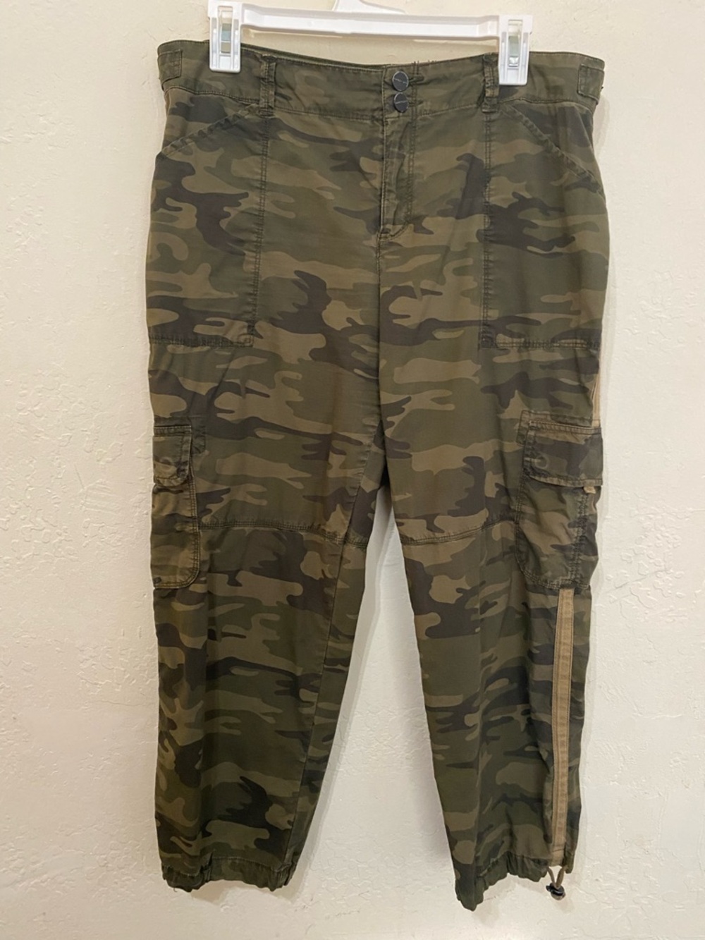 Sanctuary Camo Cargo Pants Size 31 Utility Jogger Style